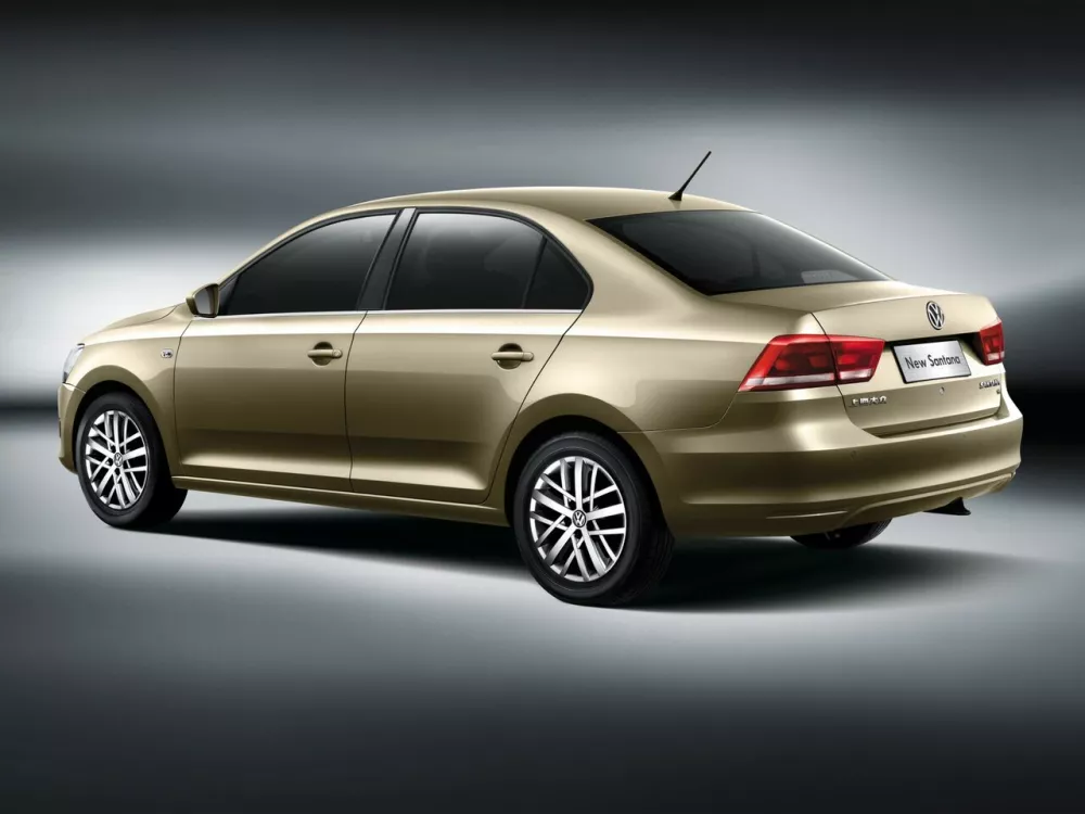 Автомобиль Volkswagen Santana III Седан