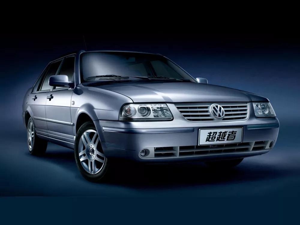Автомобиль Volkswagen Santana II Рестайлинг Седан