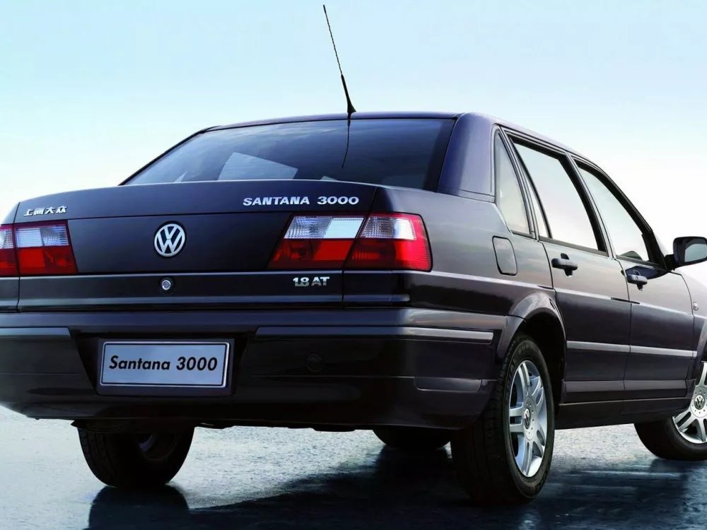 Автомобиль Volkswagen Santana II Рестайлинг Седан