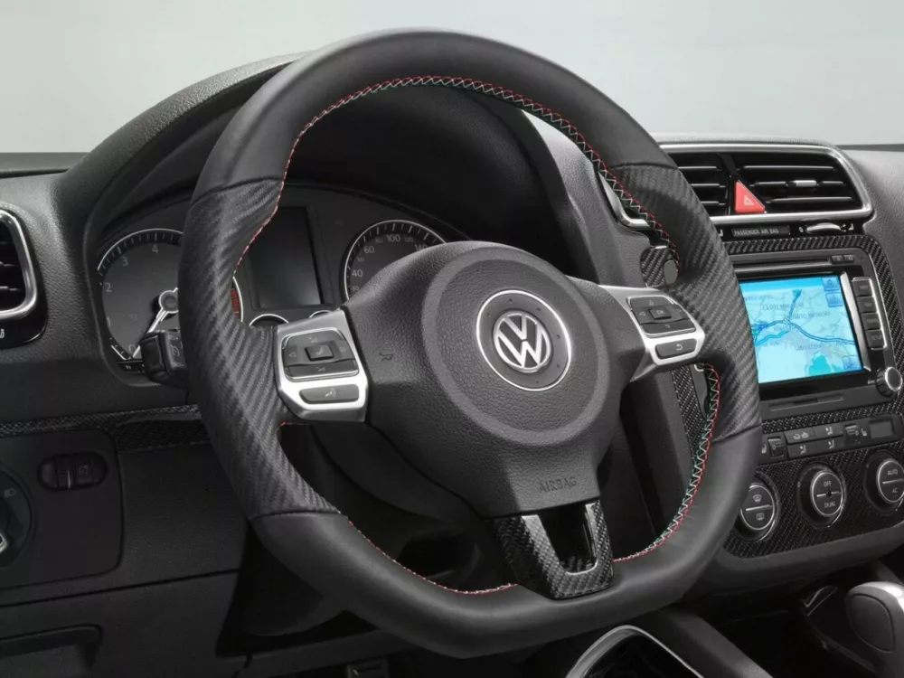 Автомобиль Volkswagen Scirocco III Хэтчбек (3 двери)