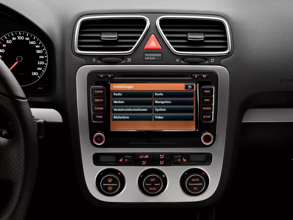 Автомобиль Volkswagen Scirocco III Хэтчбек (3 двери)