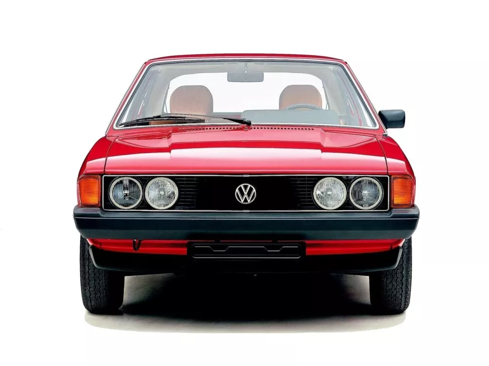 Автомобиль Volkswagen Scirocco I Хэтчбек (3 двери)