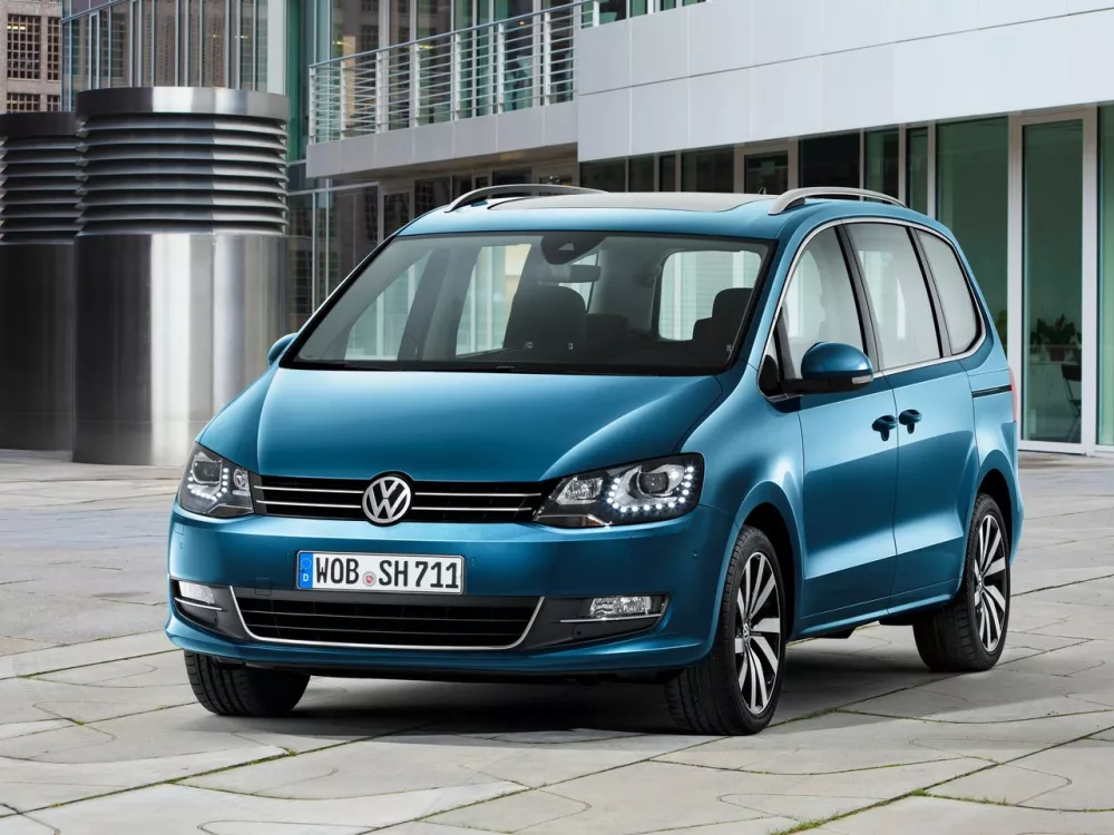 Автомобиль Volkswagen Sharan II Рестайлинг Минивэн