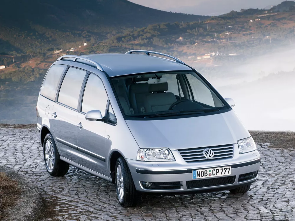 Автомобиль Volkswagen Sharan I Рестайлинг 2 Минивэн