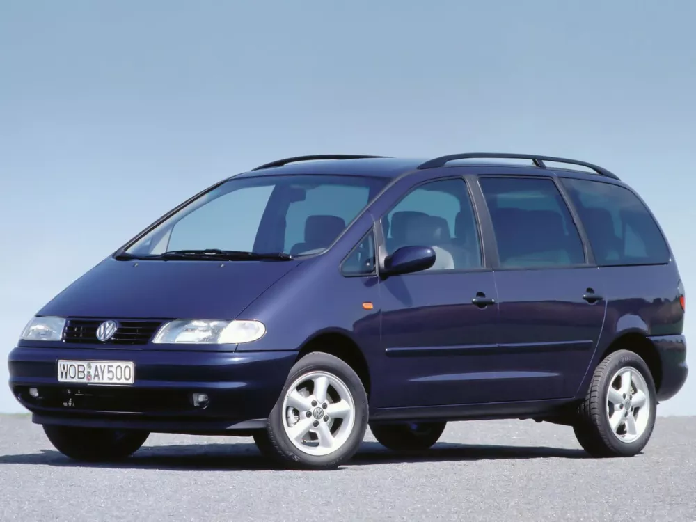 Автомобиль Volkswagen Sharan I Минивэн