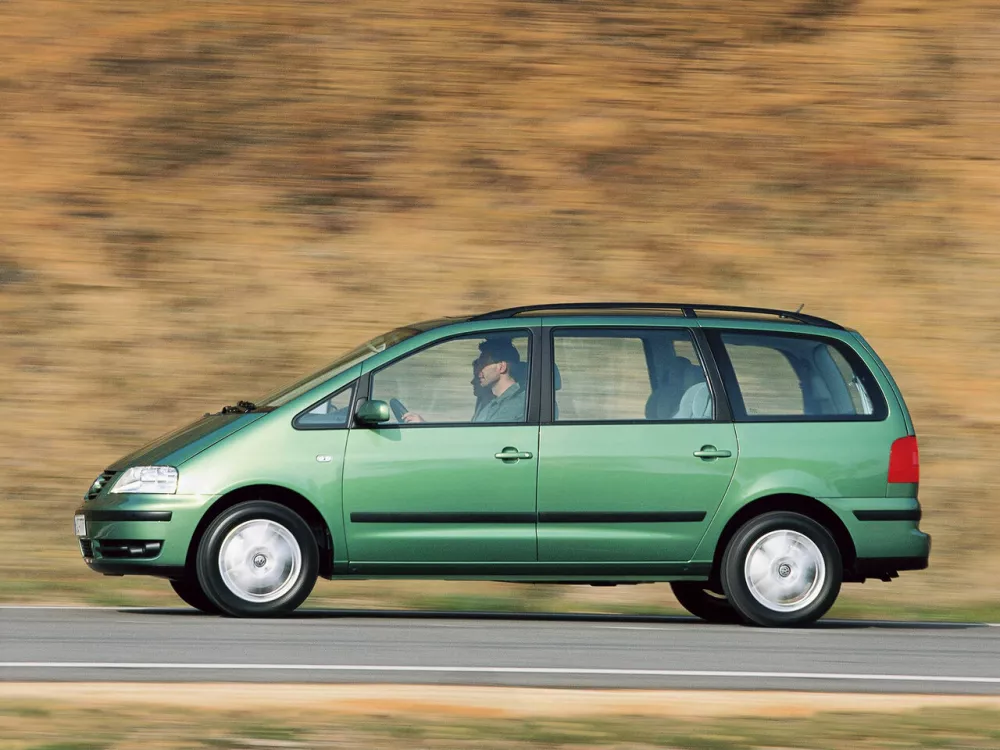 Автомобиль Volkswagen Sharan I Рестайлинг Минивэн