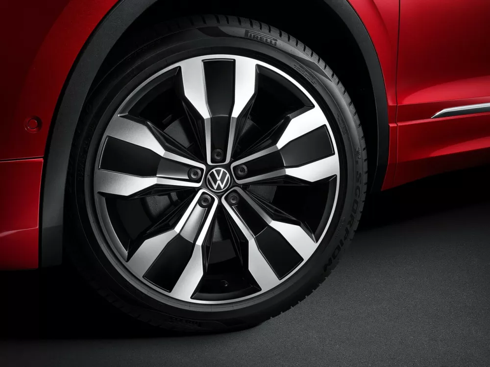 Автомобиль Volkswagen Tiguan II Рестайлинг (China Market) Внедорожник (5 дверей) X