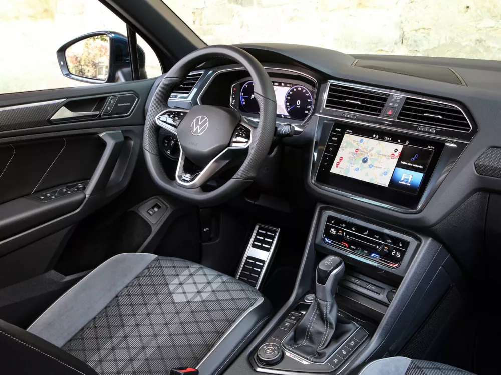Автомобиль Volkswagen Tiguan II Рестайлинг Внедорожник (5 дверей)