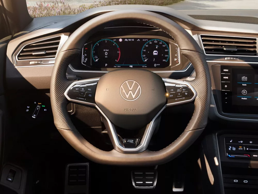 Автомобиль Volkswagen Tiguan II Рестайлинг Внедорожник (5 дверей)