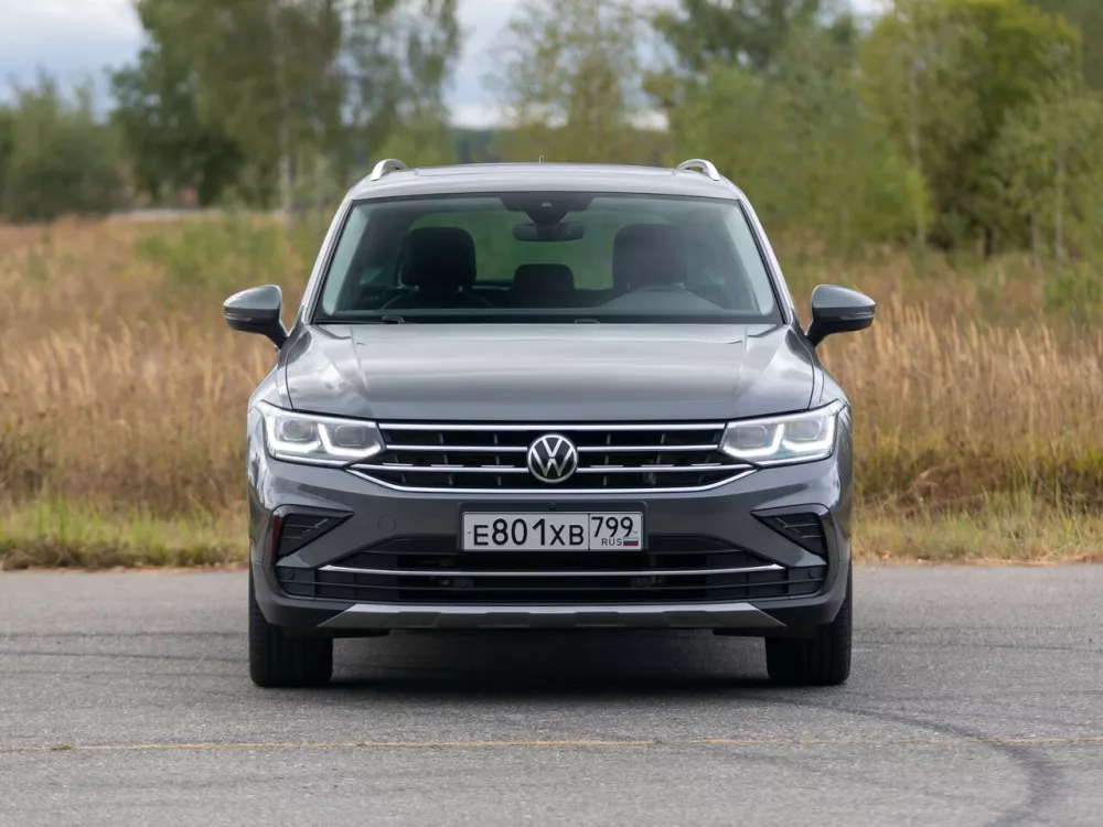 Автомобиль Volkswagen Tiguan II Рестайлинг Внедорожник (5 дверей)