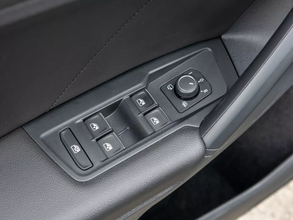 Автомобиль Volkswagen Tiguan II Рестайлинг Внедорожник (5 дверей)