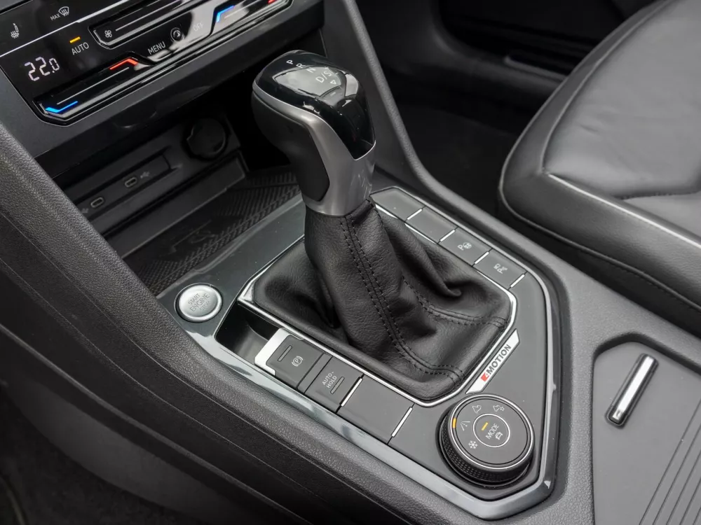 Автомобиль Volkswagen Tiguan II Рестайлинг Внедорожник (5 дверей)