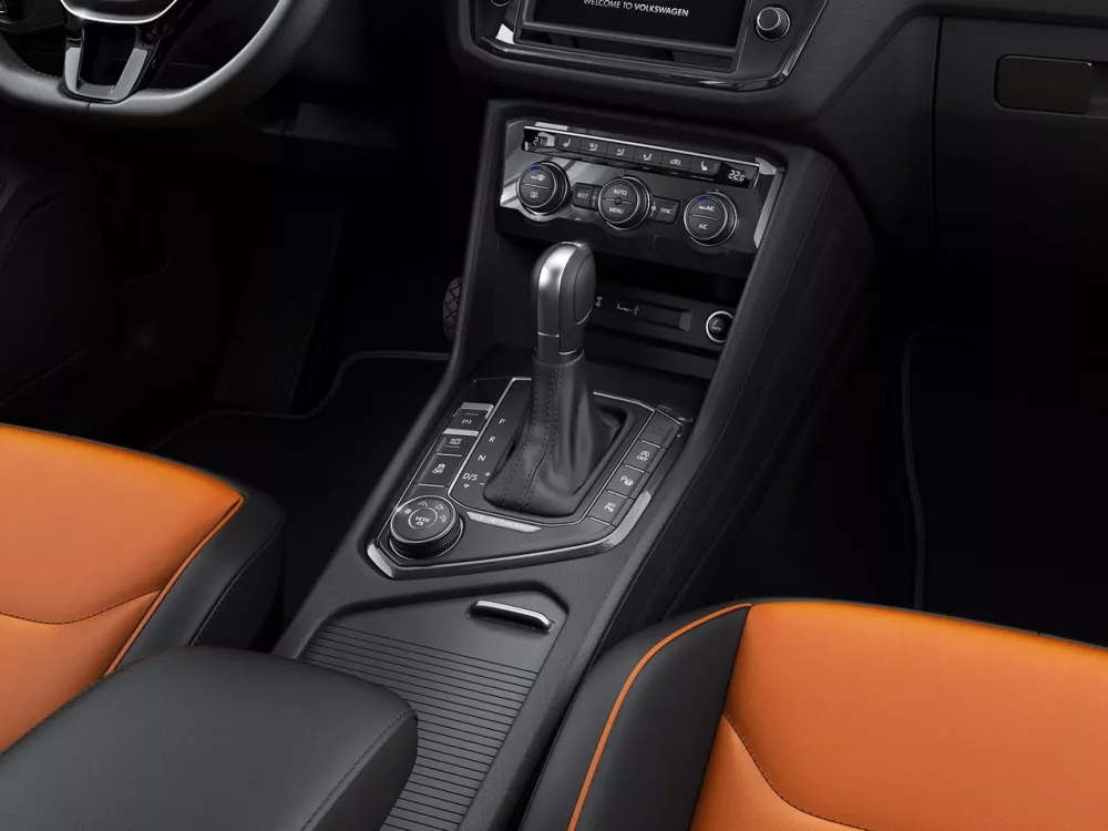 Автомобиль Volkswagen Tiguan II Внедорожник (5 дверей)