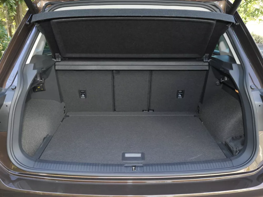 Автомобиль Volkswagen Tiguan II Внедорожник (5 дверей)