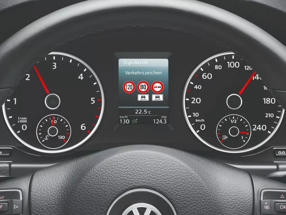 Автомобиль Volkswagen Tiguan I Рестайлинг Внедорожник (5 дверей)