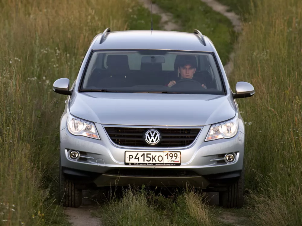 Автомобиль Volkswagen Tiguan I Внедорожник (5 дверей)