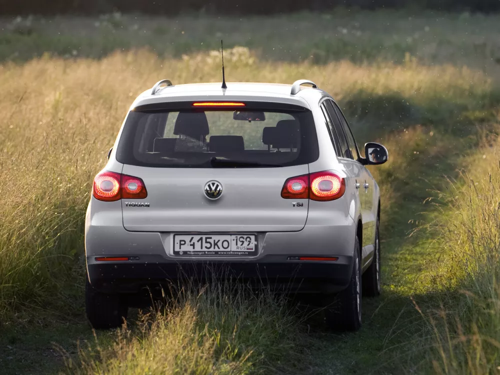 Автомобиль Volkswagen Tiguan I Внедорожник (5 дверей)