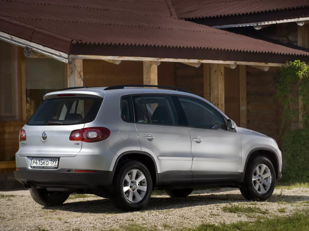 Автомобиль Volkswagen Tiguan I Внедорожник (5 дверей)