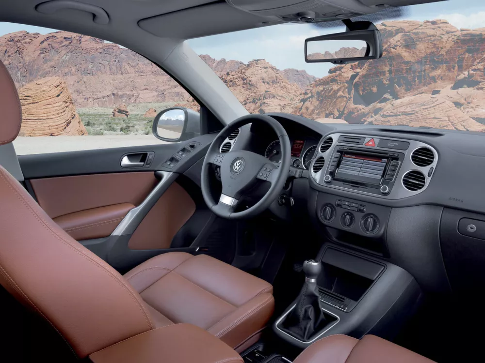 Автомобиль Volkswagen Tiguan I Внедорожник (5 дверей)