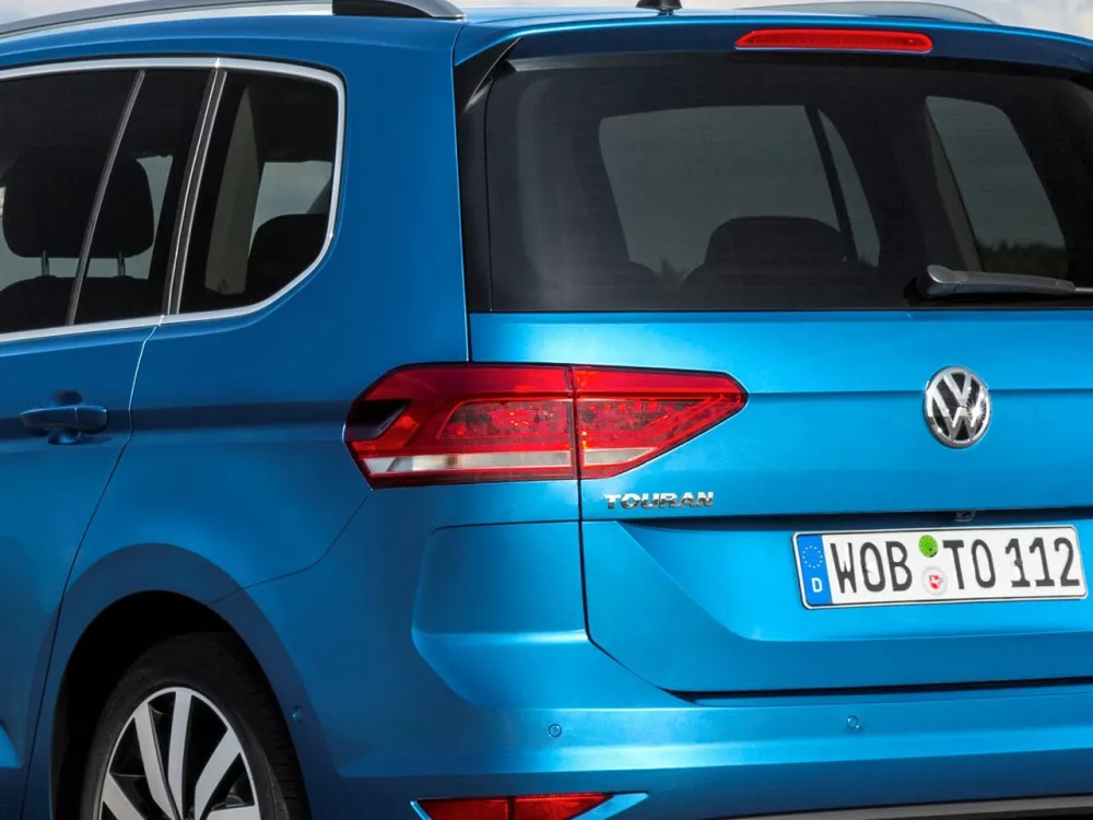 Автомобиль Volkswagen Touran II Компактвэн