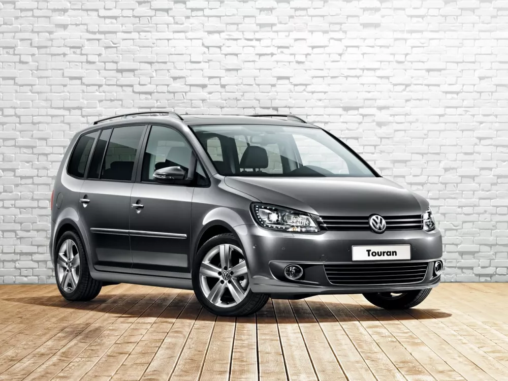 Автомобиль Volkswagen Touran I Рестайлинг 2 Компактвэн