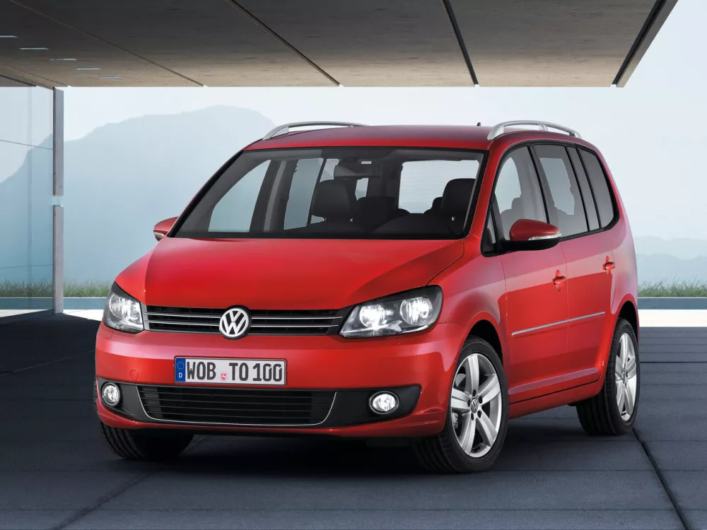 Автомобиль Volkswagen Touran I Рестайлинг 2 Компактвэн
