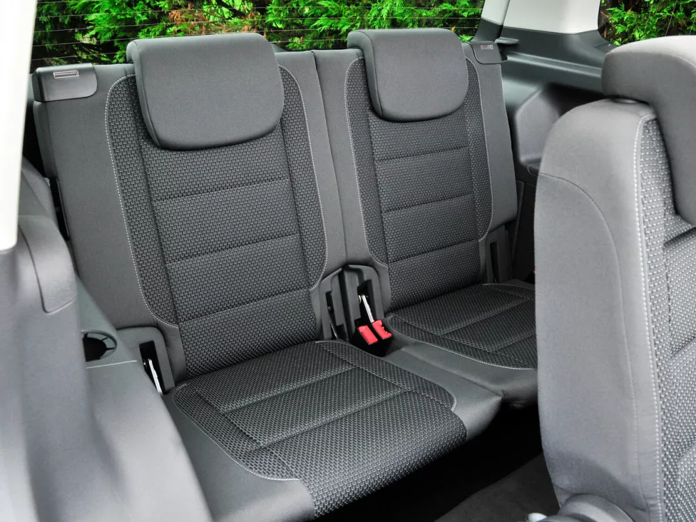 Автомобиль Volkswagen Touran I Рестайлинг 2 Компактвэн Cross