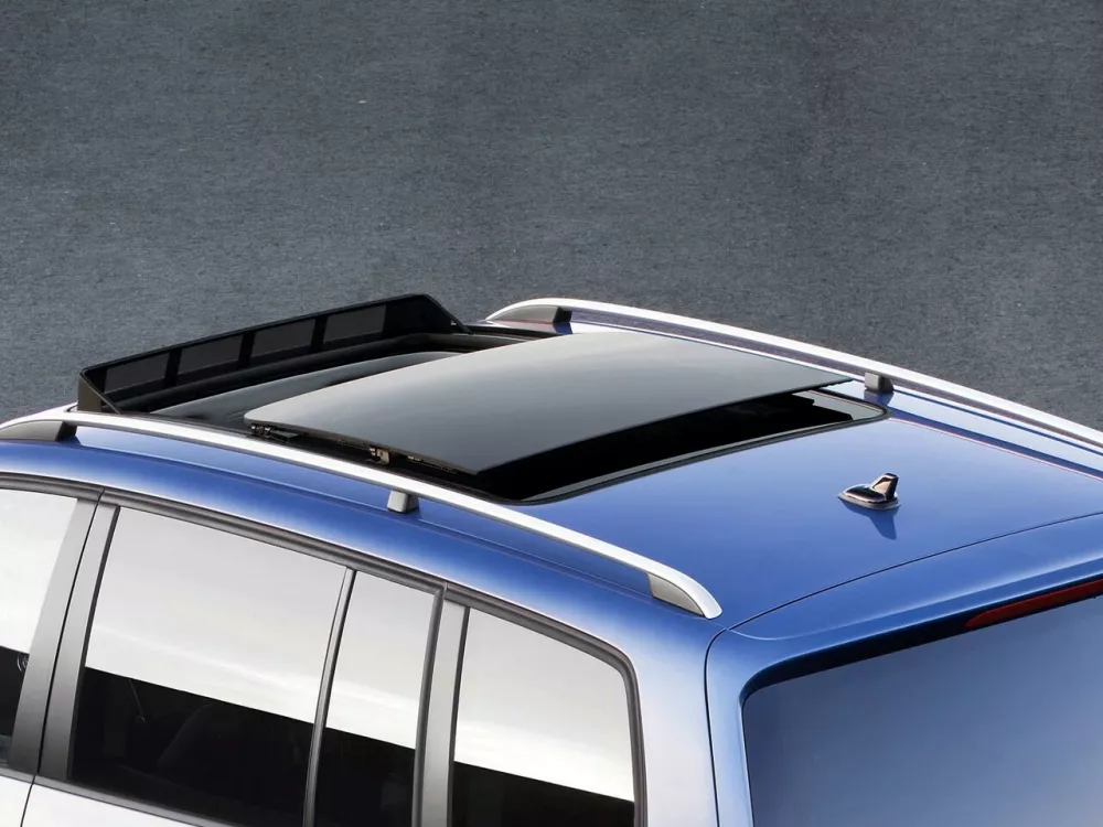 Автомобиль Volkswagen Touran I Рестайлинг 2 Компактвэн Cross