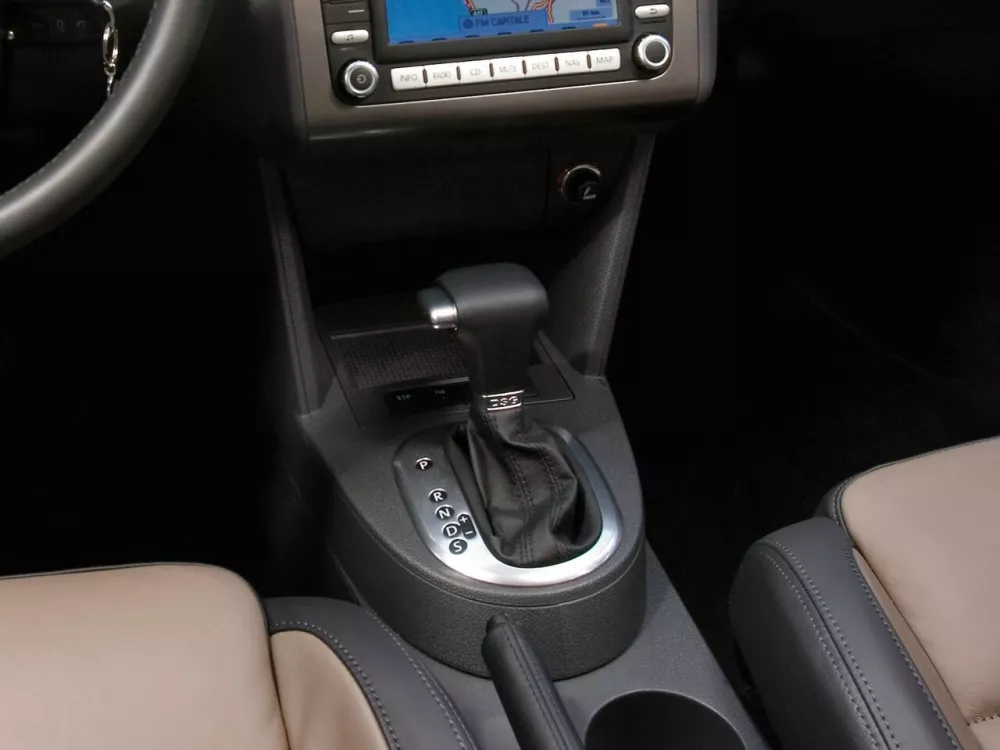 Автомобиль Volkswagen Touran I Рестайлинг Компактвэн