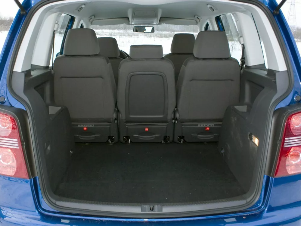 Автомобиль Volkswagen Touran I Рестайлинг Компактвэн