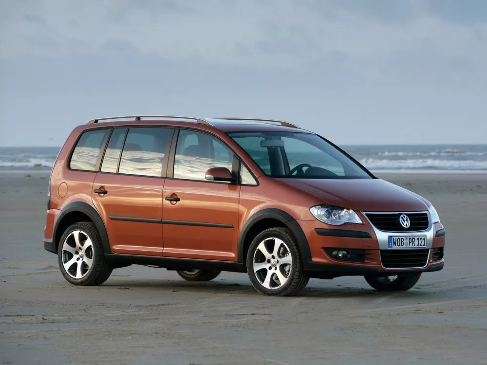 Автомобиль Volkswagen Touran I Рестайлинг Компактвэн Cross