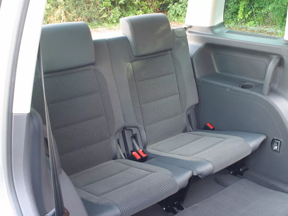 Автомобиль Volkswagen Touran I Компактвэн