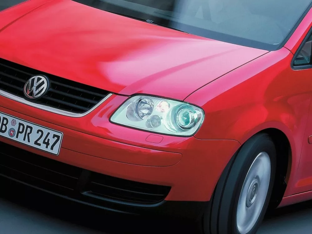 Автомобиль Volkswagen Touran I Компактвэн