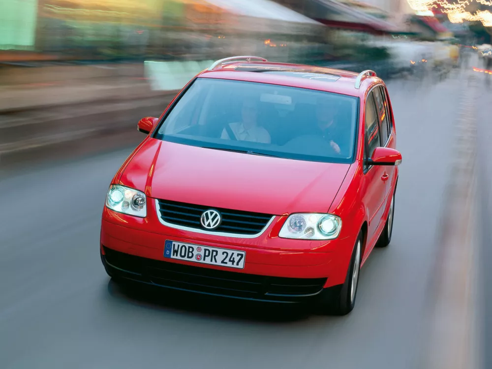Автомобиль Volkswagen Touran I Компактвэн