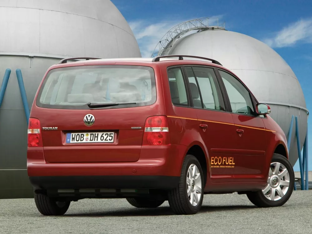 Автомобиль Volkswagen Touran I Компактвэн