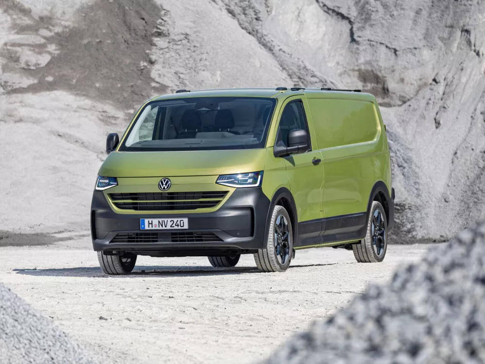 Автомобиль Volkswagen Transporter T7 Фургон Long
