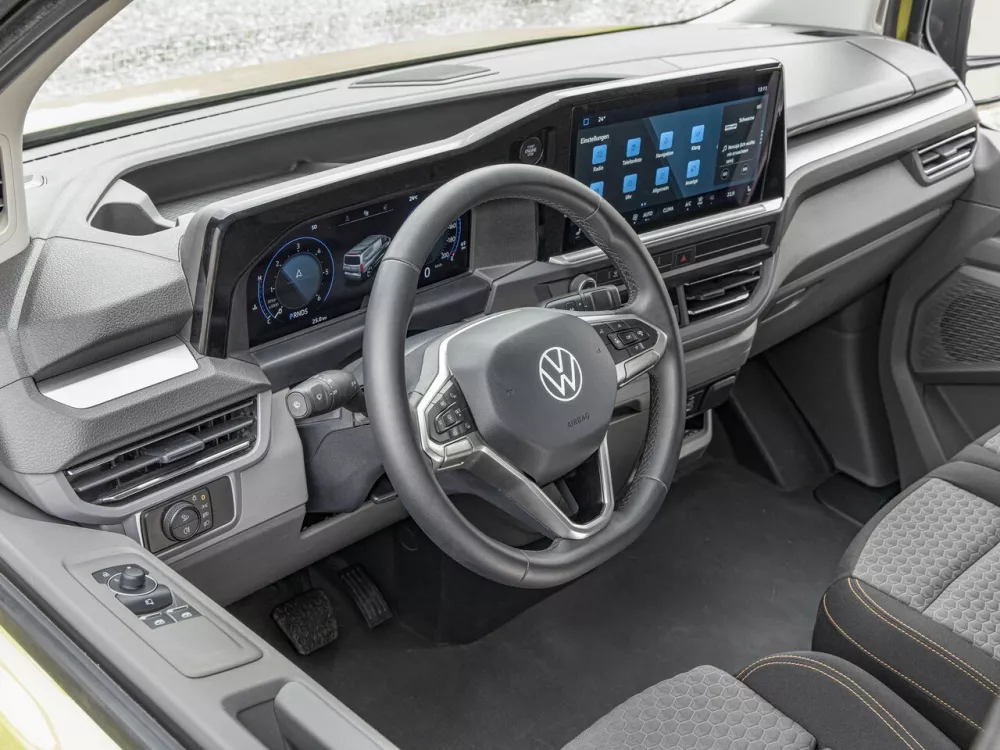 Автомобиль Volkswagen Transporter T7 Фургон Long