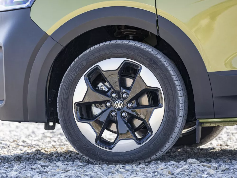 Автомобиль Volkswagen Transporter T7 Фургон Long