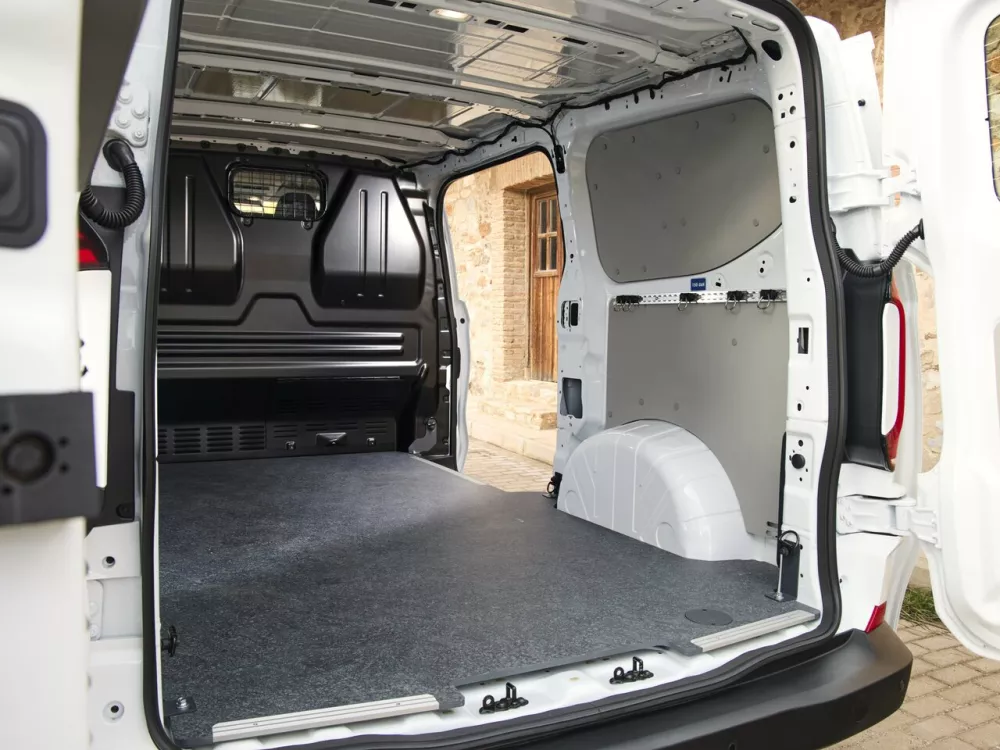 Автомобиль Volkswagen Transporter T7 Фургон