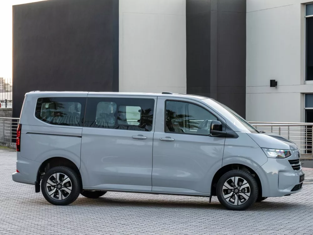 Автомобиль Volkswagen Transporter T7 Минивэн