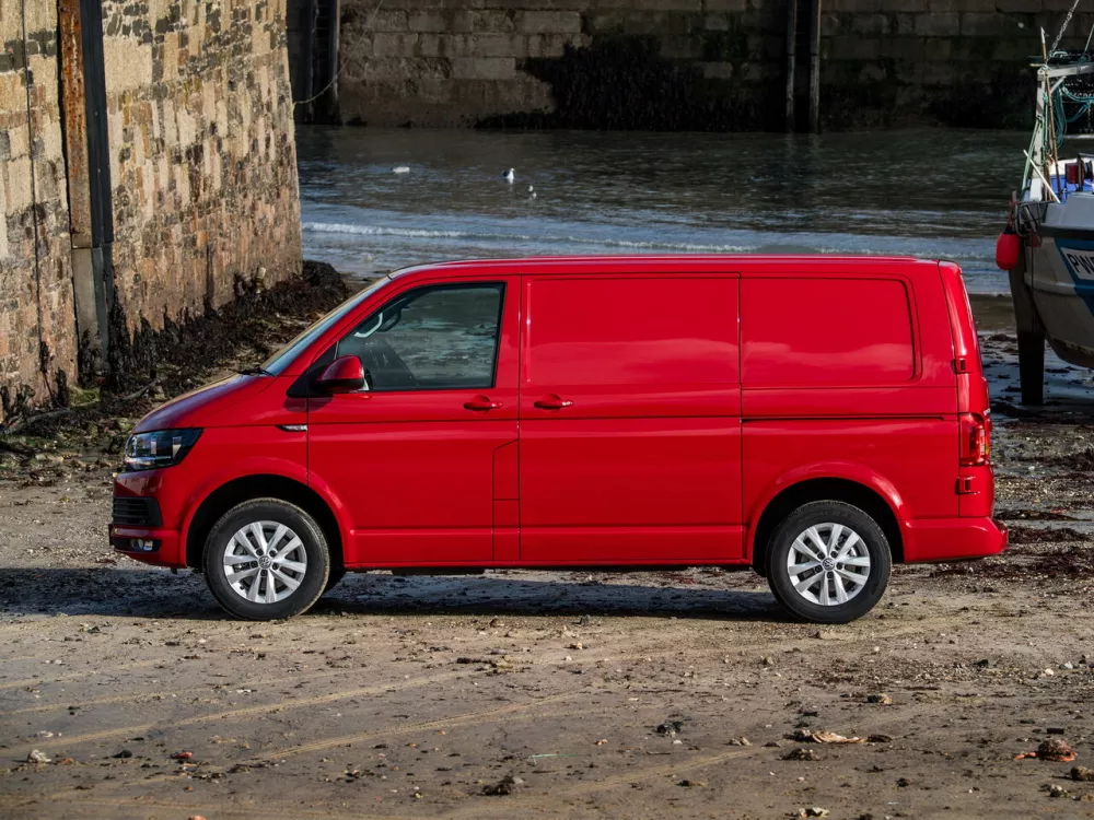 Автомобиль Volkswagen Transporter T6 Фургон