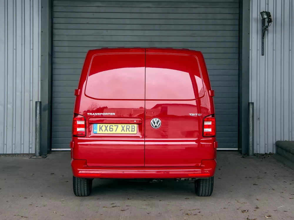 Автомобиль Volkswagen Transporter T6 Фургон
