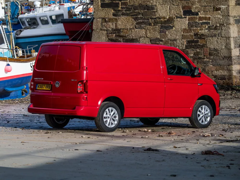 Автомобиль Volkswagen Transporter T6 Фургон