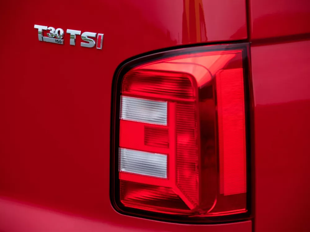 Автомобиль Volkswagen Transporter T6 Фургон