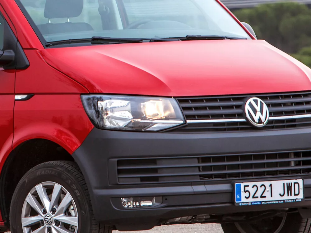 Автомобиль Volkswagen Transporter T6 Минивэн Long