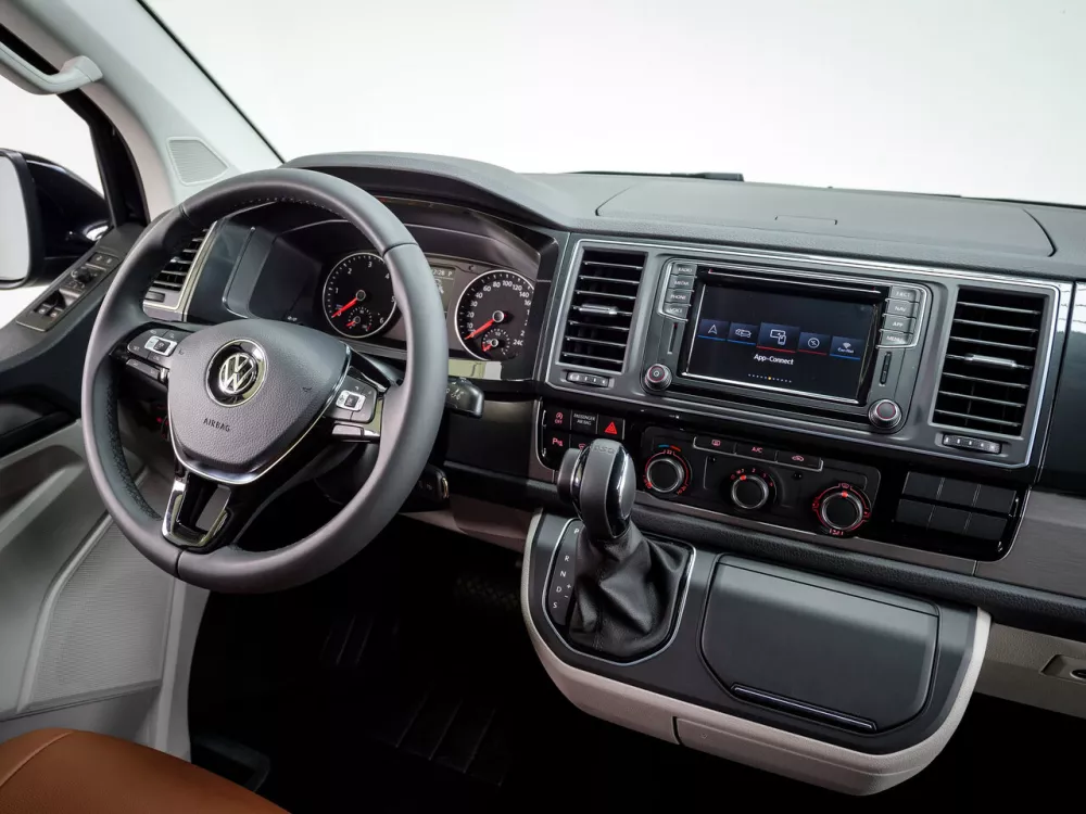 Автомобиль Volkswagen Transporter T6 Фургон Long