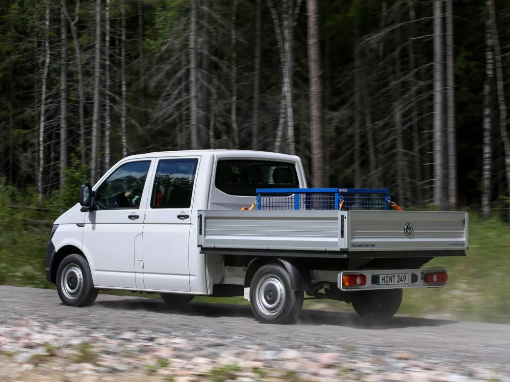 Автомобиль Volkswagen Transporter T6 Пикап Двойная кабина