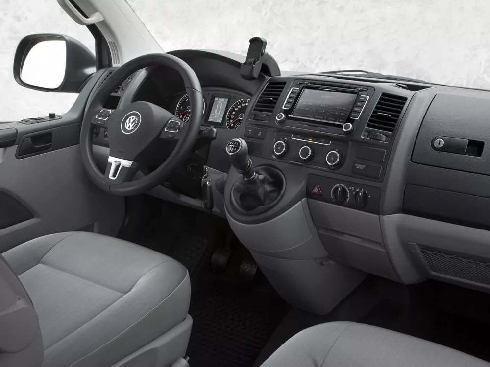 Автомобиль Volkswagen Transporter T5 Рестайлинг Фургон Kasten