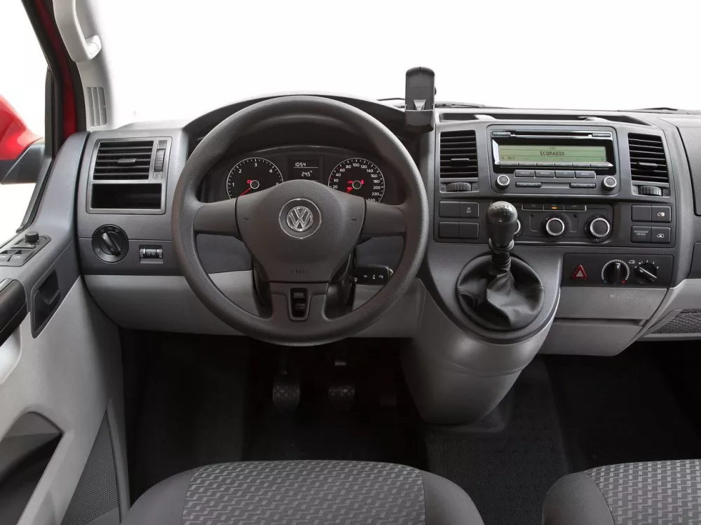 Автомобиль Volkswagen Transporter T5 Рестайлинг Минивэн