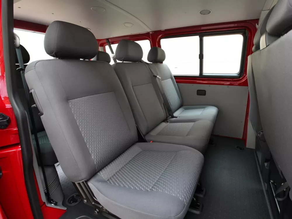 Автомобиль Volkswagen Transporter T5 Рестайлинг Минивэн